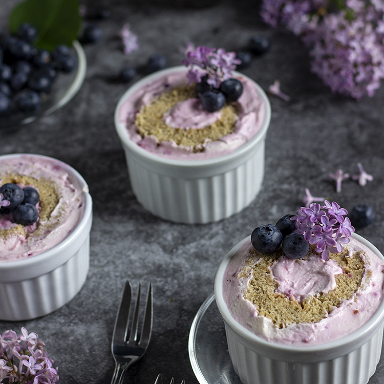 Mini-Wickeltörtchen mit Beeren